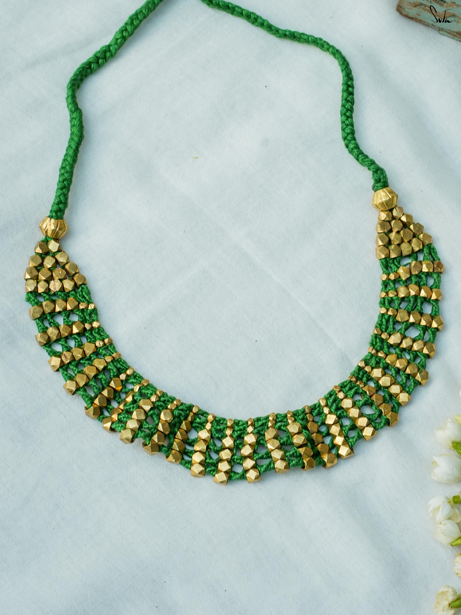Sunita (Handcrafted Dhokra Brass Neckpiece)