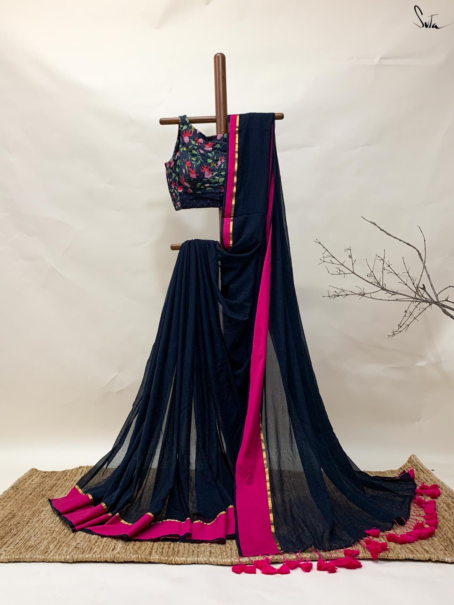 Kaali Gulaabi