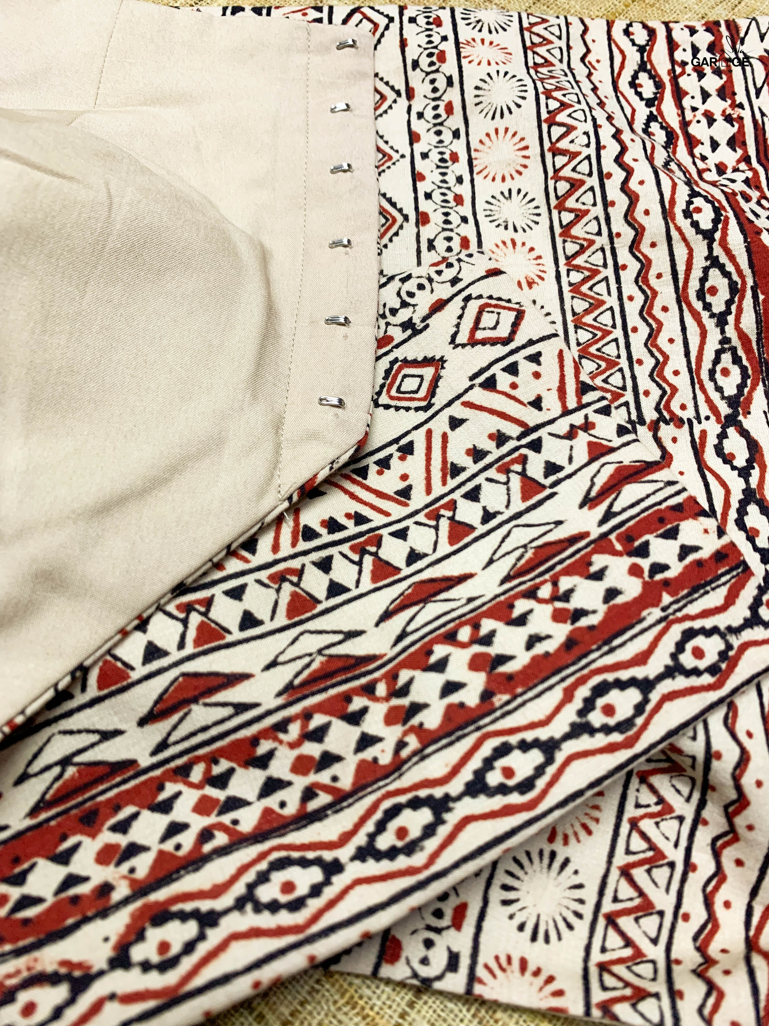 GARB-744