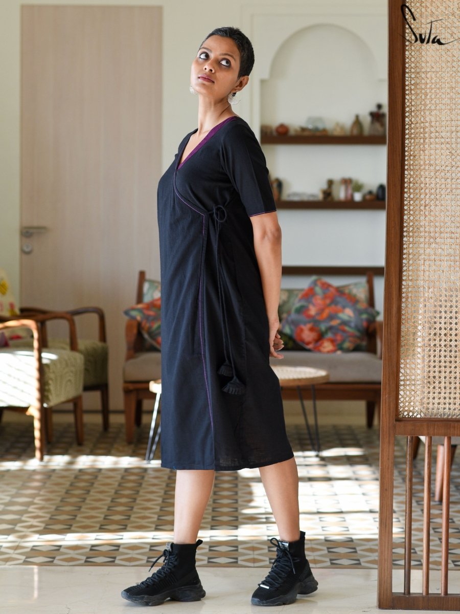 Charcoal Beach - suta