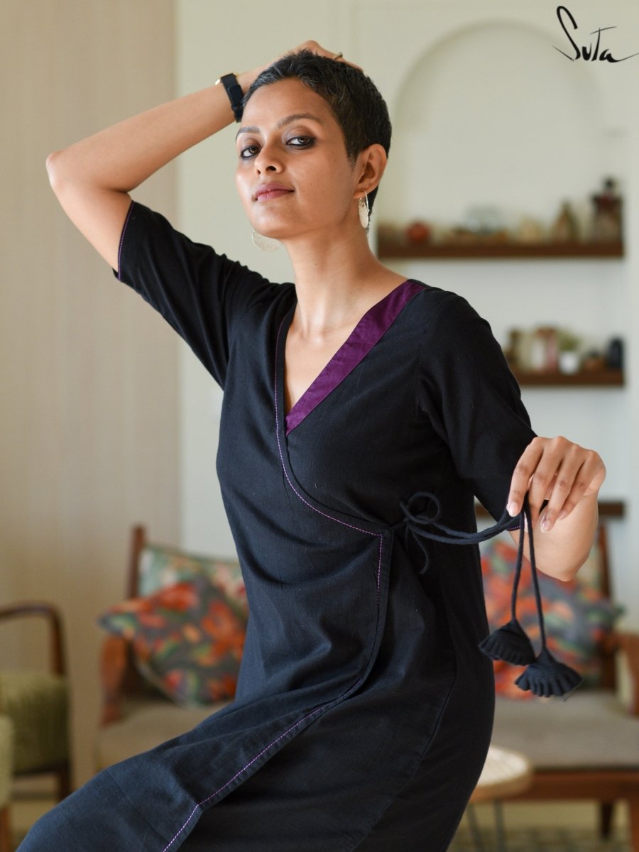 Charcoal Beach - suta