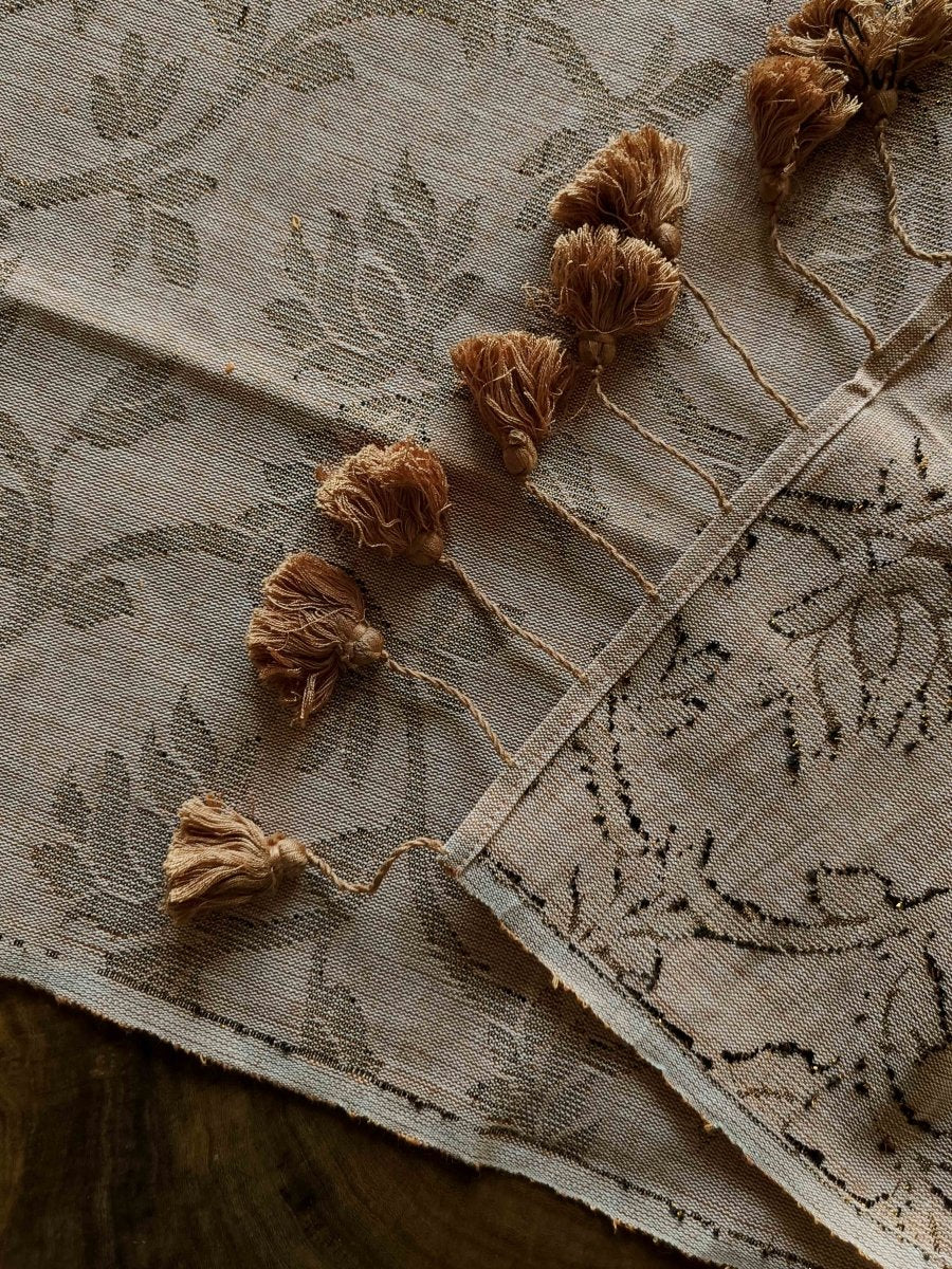 Cinnamon Apple Scones (Table Runner) - suta