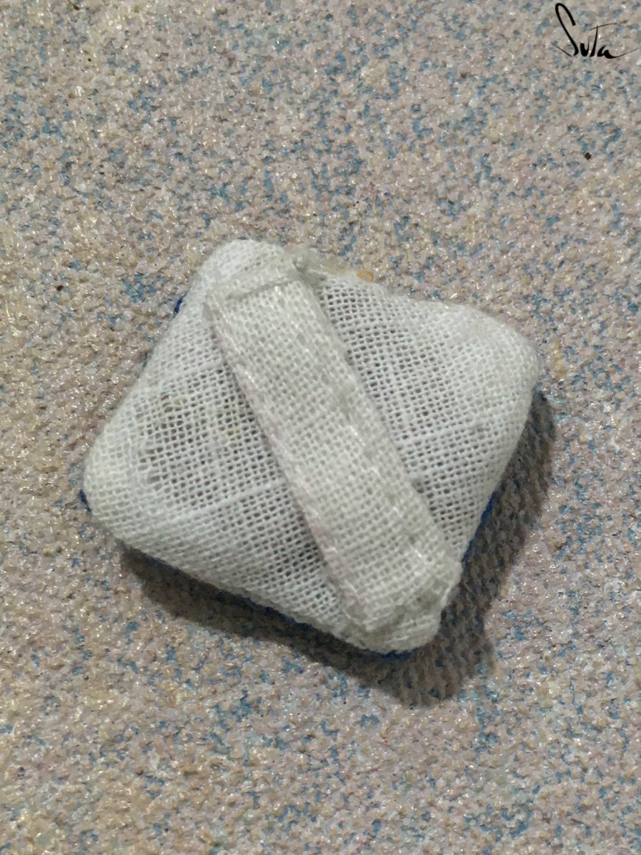 Dil Hai Chota Sa (Brooch) - suta.in