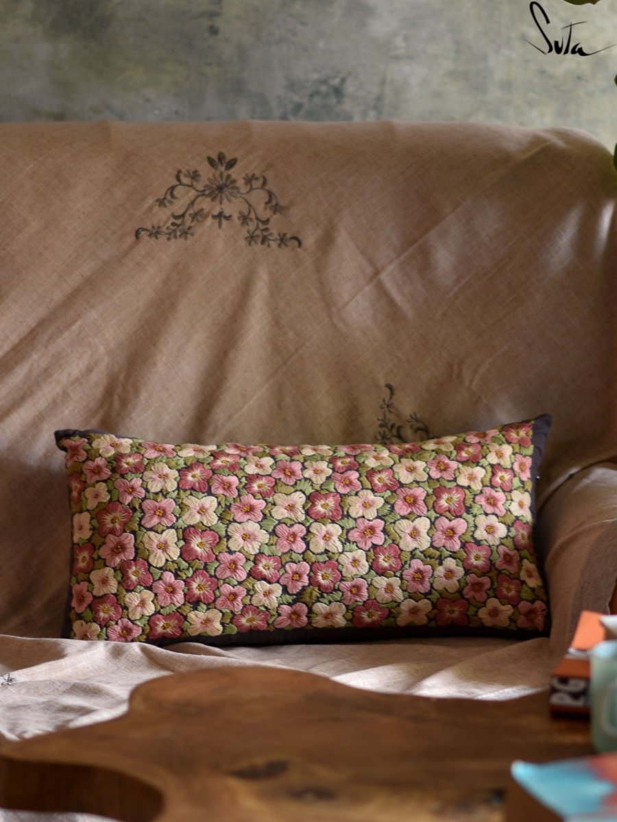 Flower bed dreams (Cushion Cover) - suta