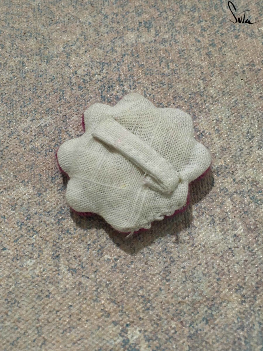 Gulabo (Brooch) - suta.in