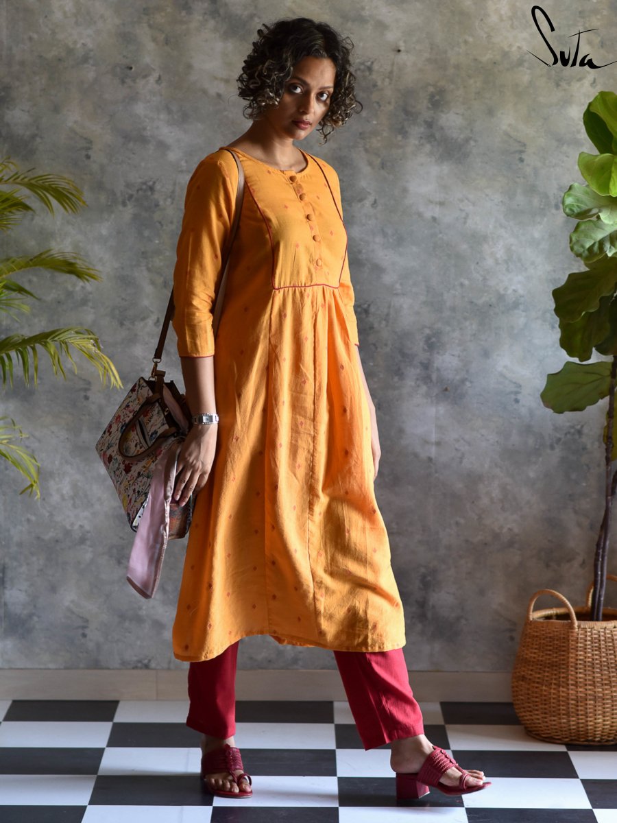 Kesari Tilak - suta