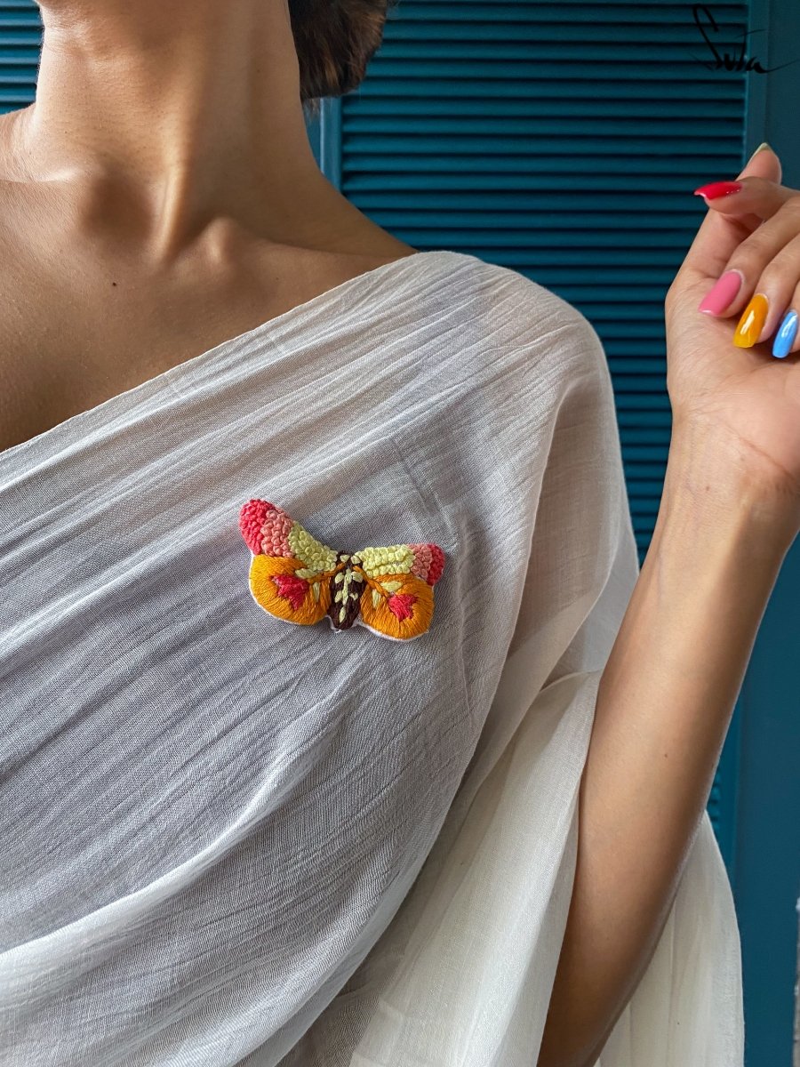 Peeli Titli (Brooch) - suta.in