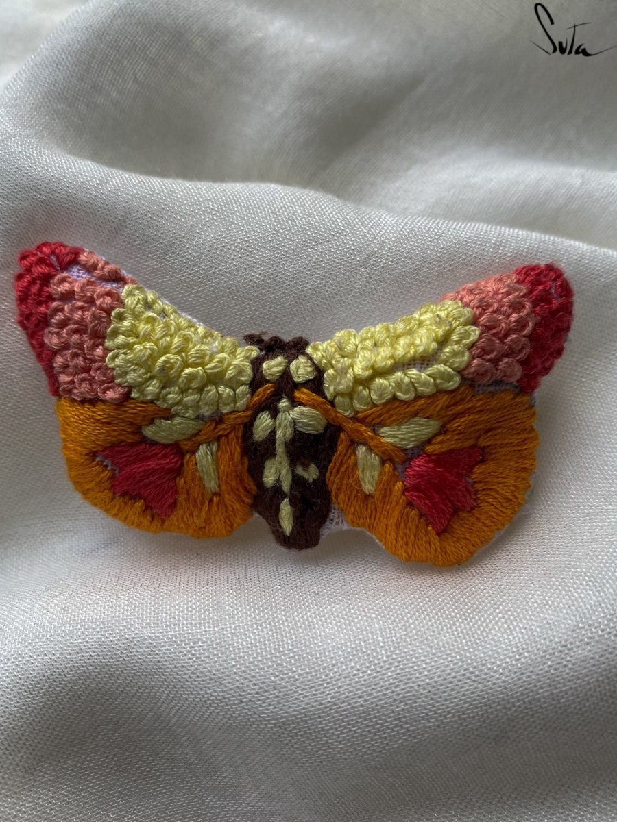 Peeli Titli (Brooch) - suta.in