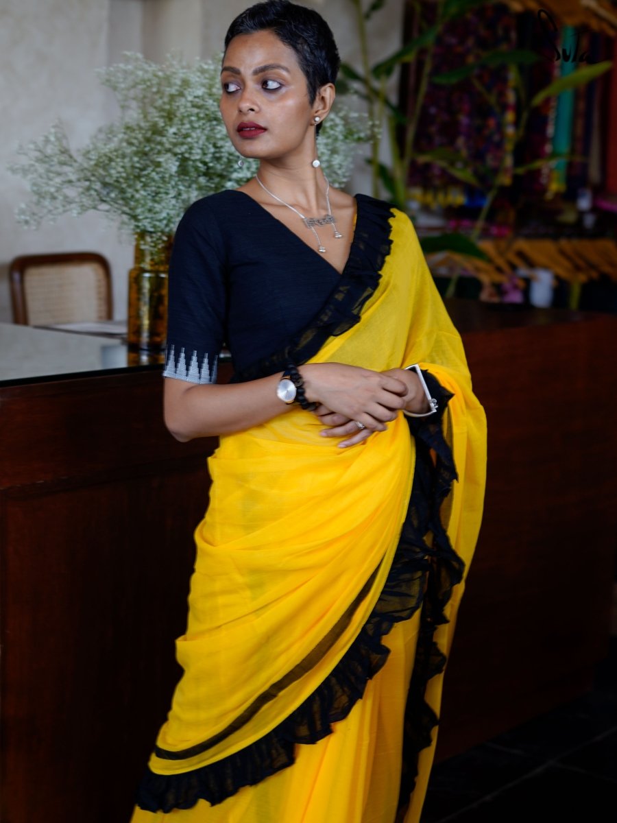 Pleats or ruffles on yellow - suta