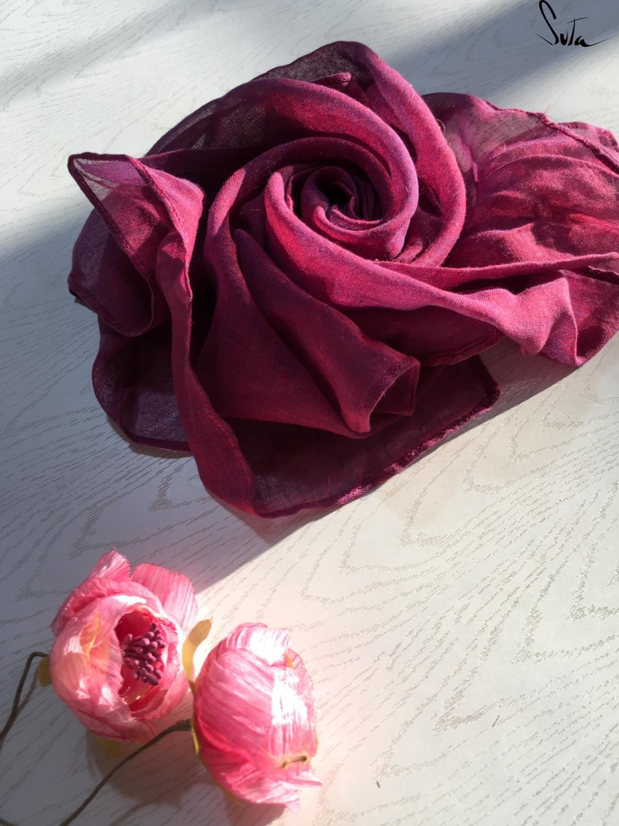 Rose in my pocket (handkerchief) - suta.in