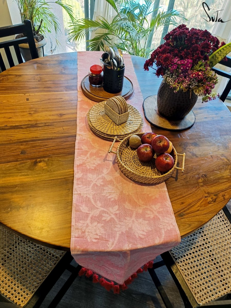 Rosewater Meringue Kisses (Table Runner) - suta