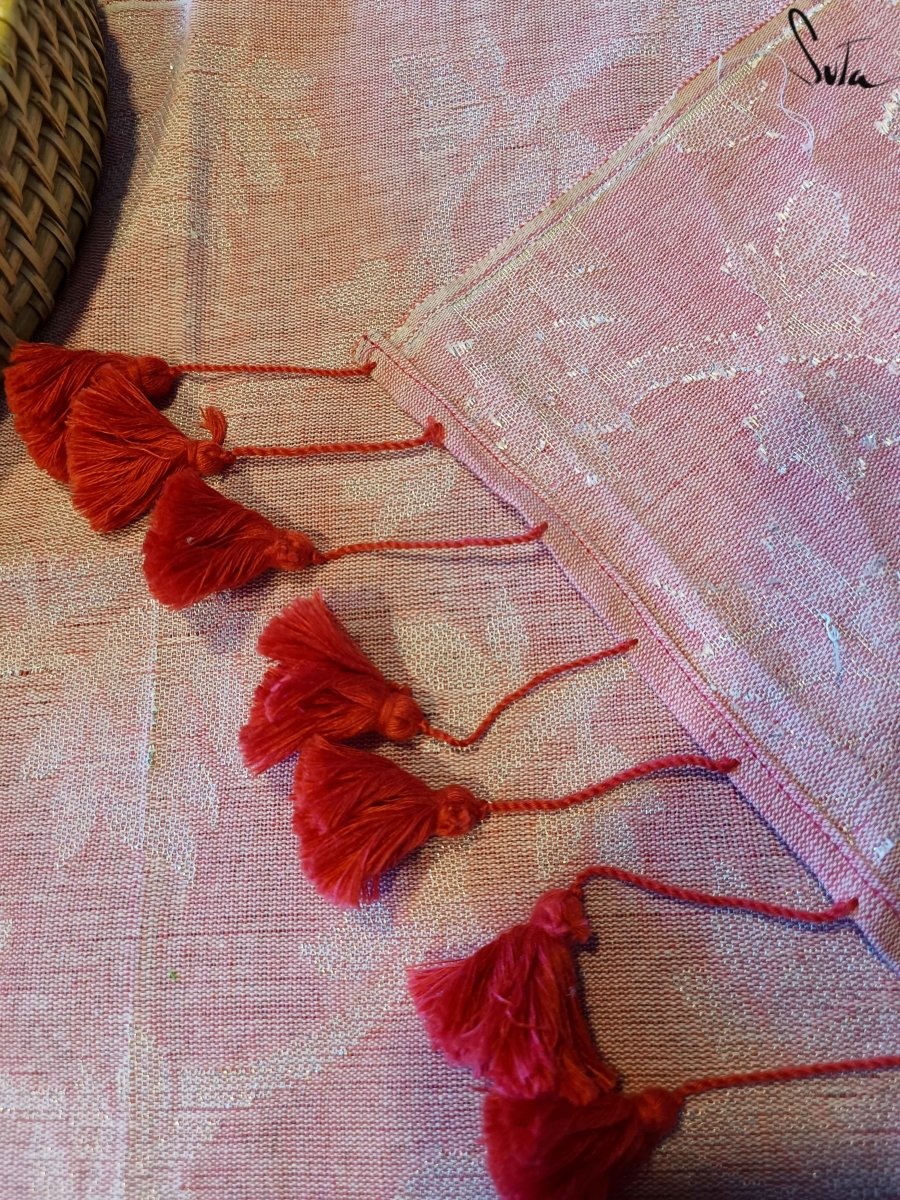 Rosewater Meringue Kisses (Table Runner) - suta