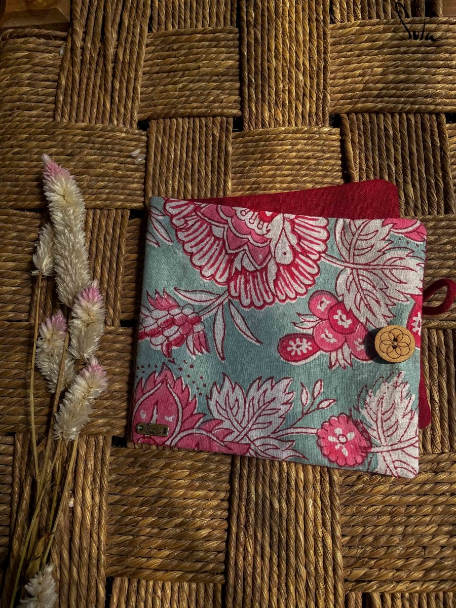 Sky is Pink (Sanitary Napkin Pouch) - suta.in