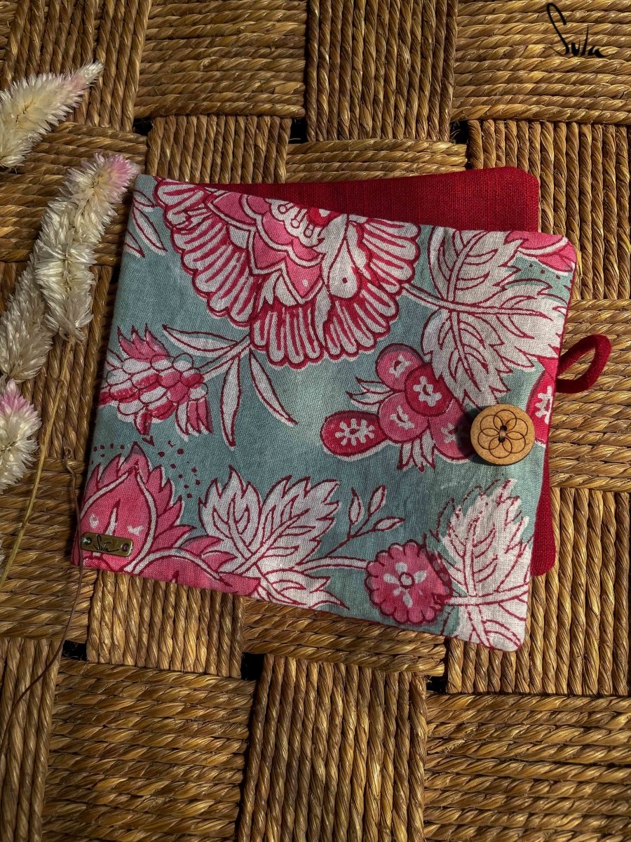 Sky is Pink (Sanitary Napkin Pouch) - suta.in
