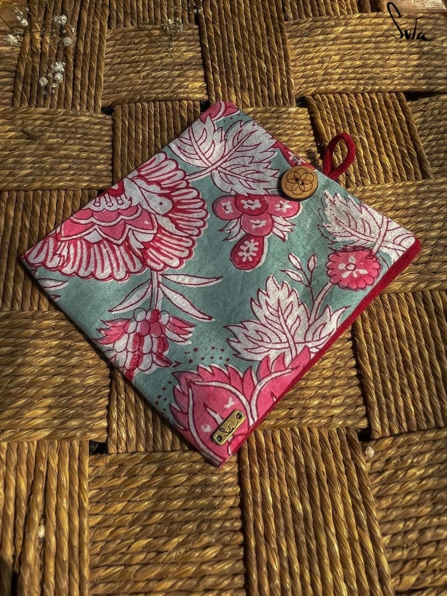 Sky is Pink (Sanitary Napkin Pouch) - suta.in