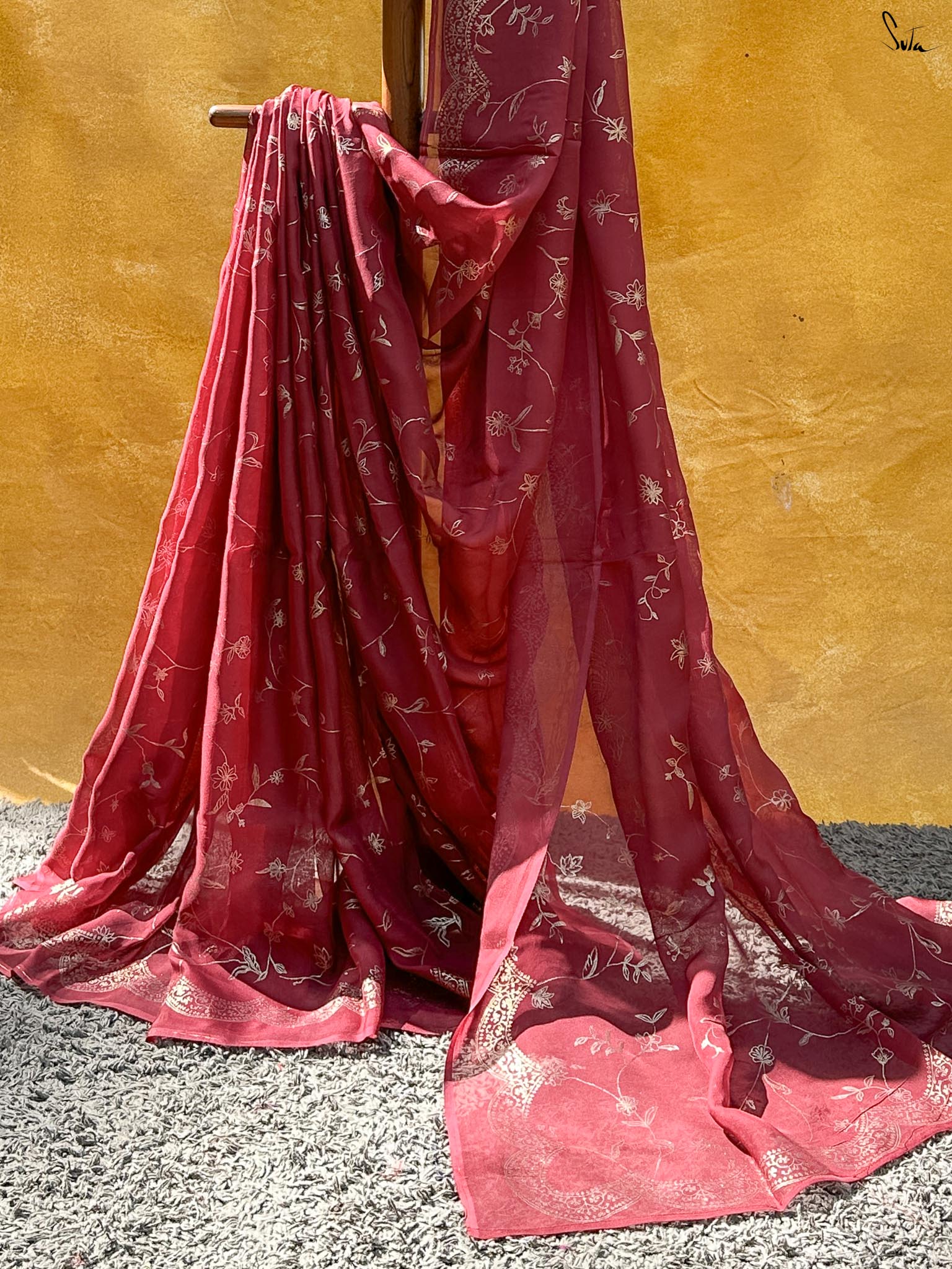 Laal Utsaa
