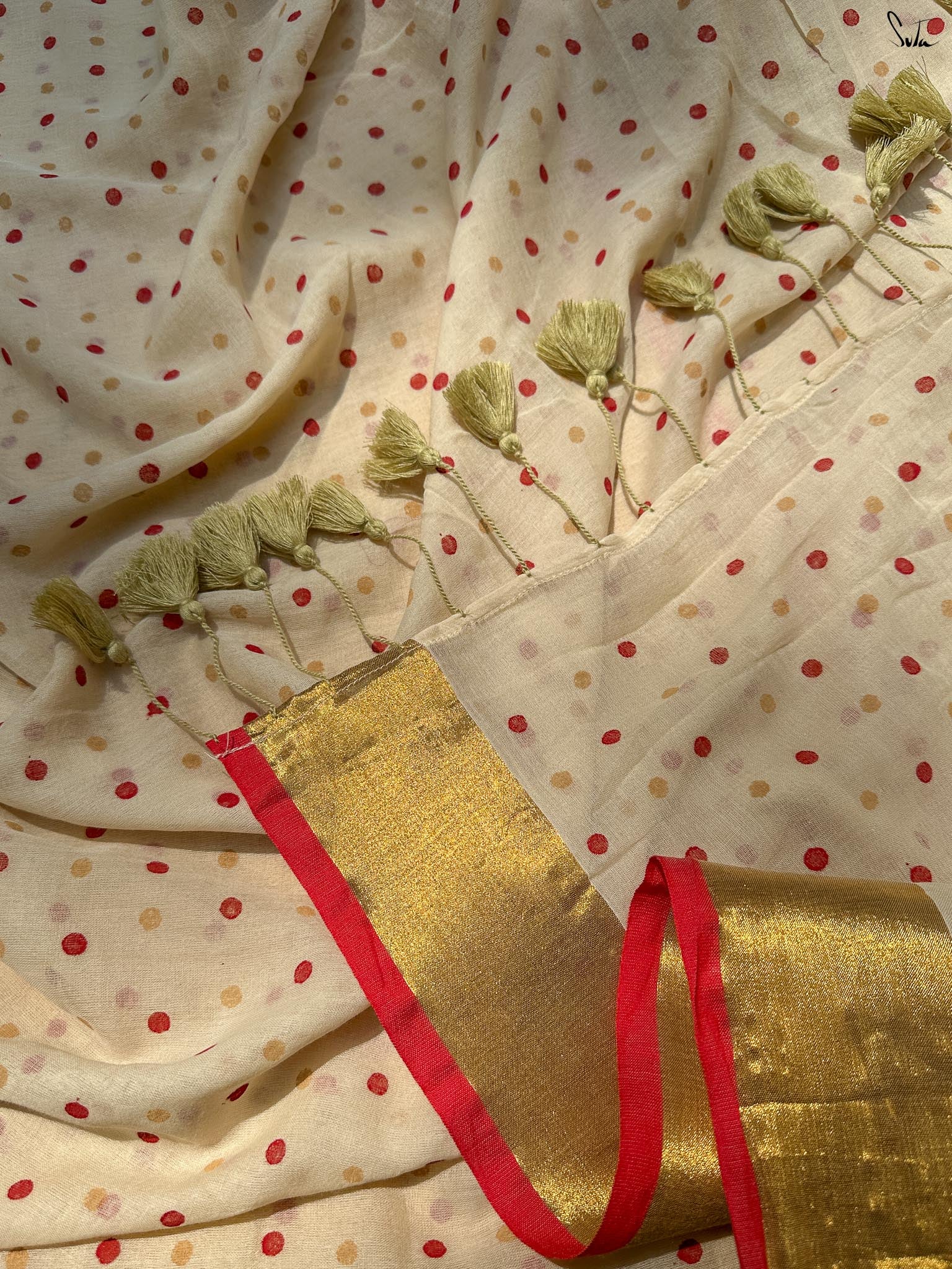 Crimson Polka Gold