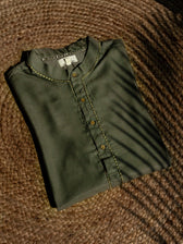 Henna Sa Gehra (Kurta)