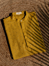Peela Hi Sahi (Kurta)