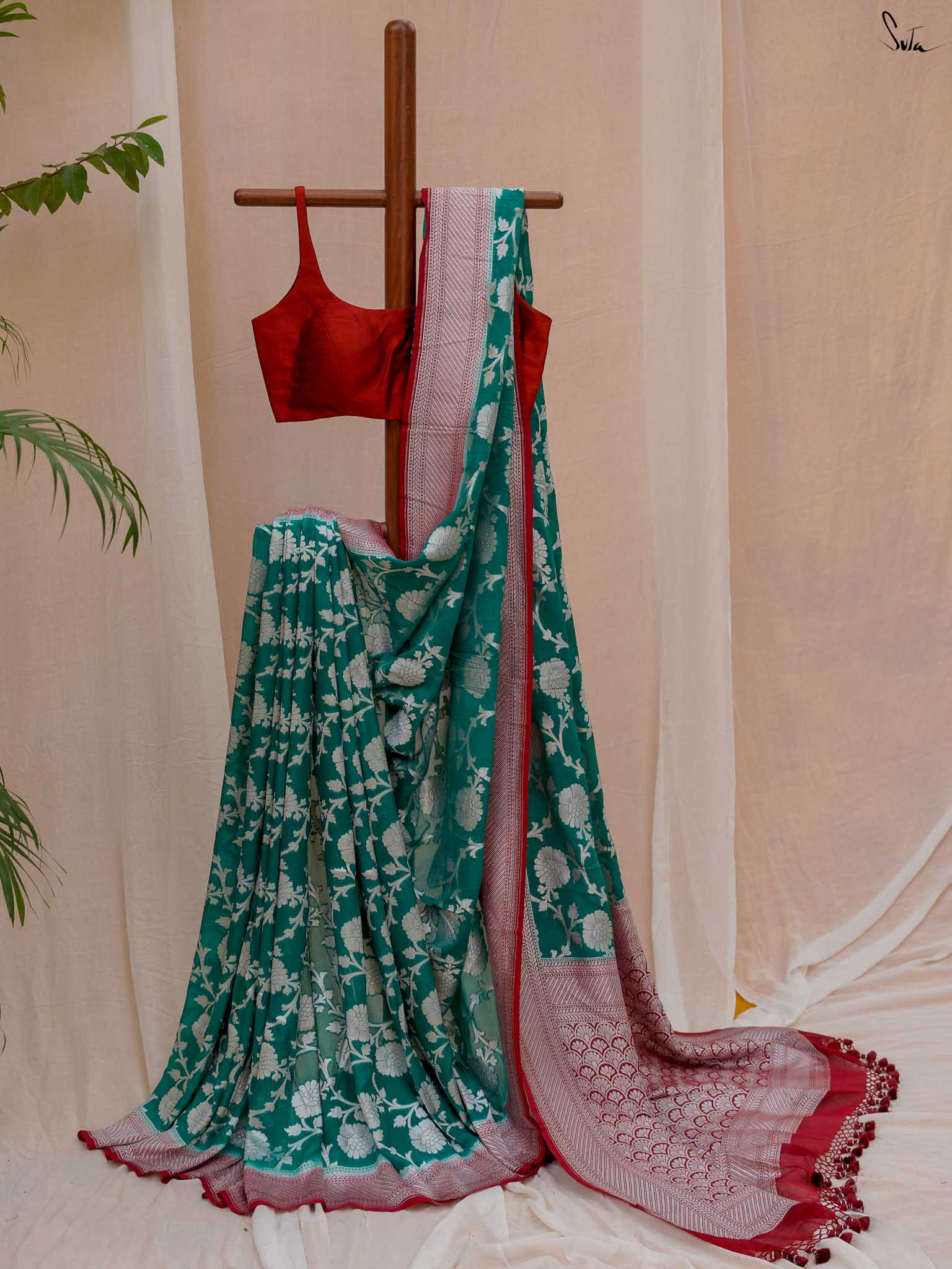 Rebel Rani Green Banarasi Saree