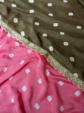 Gulabi Sa Bandhej