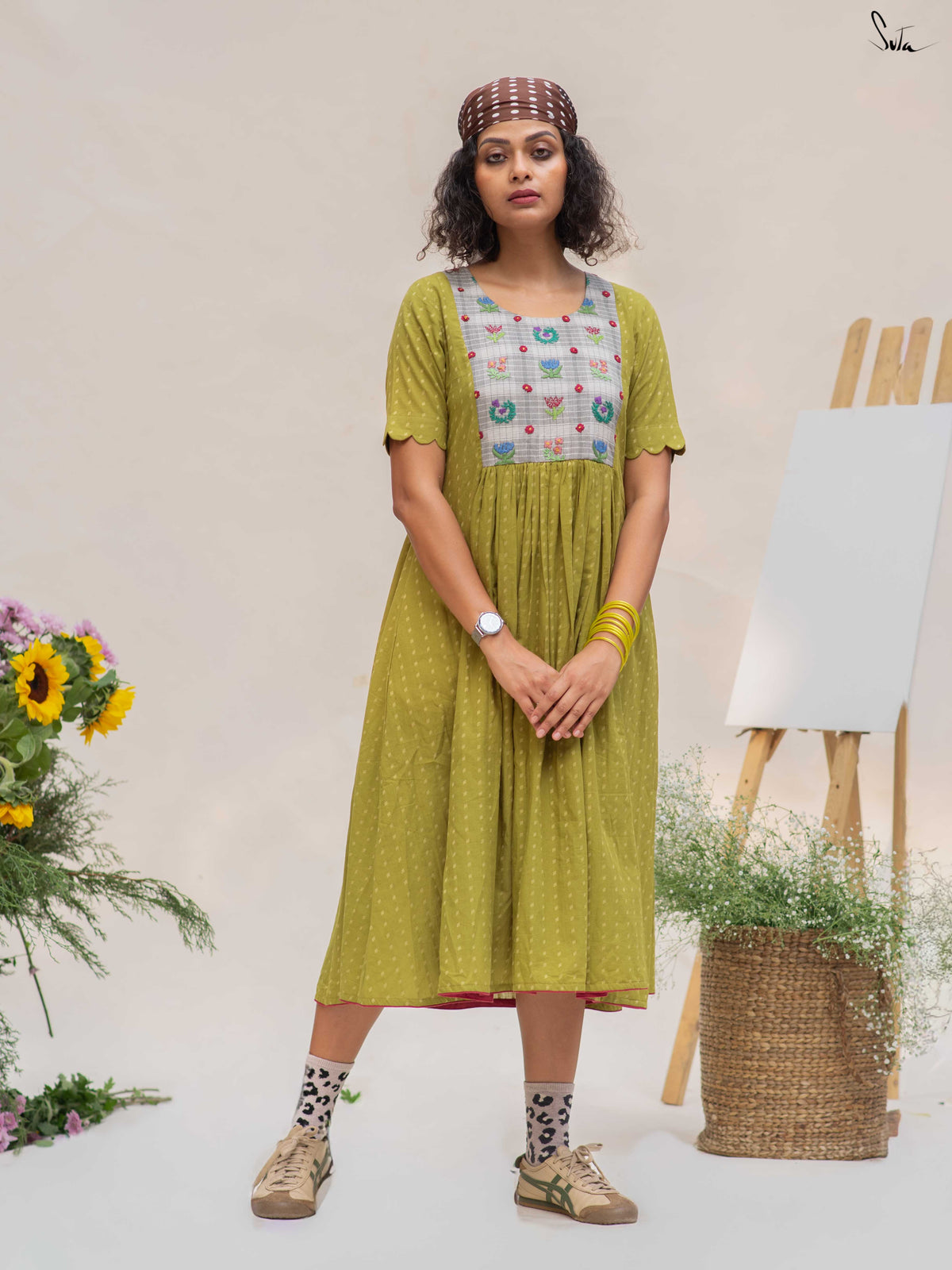 Jhora Pata (Dress)