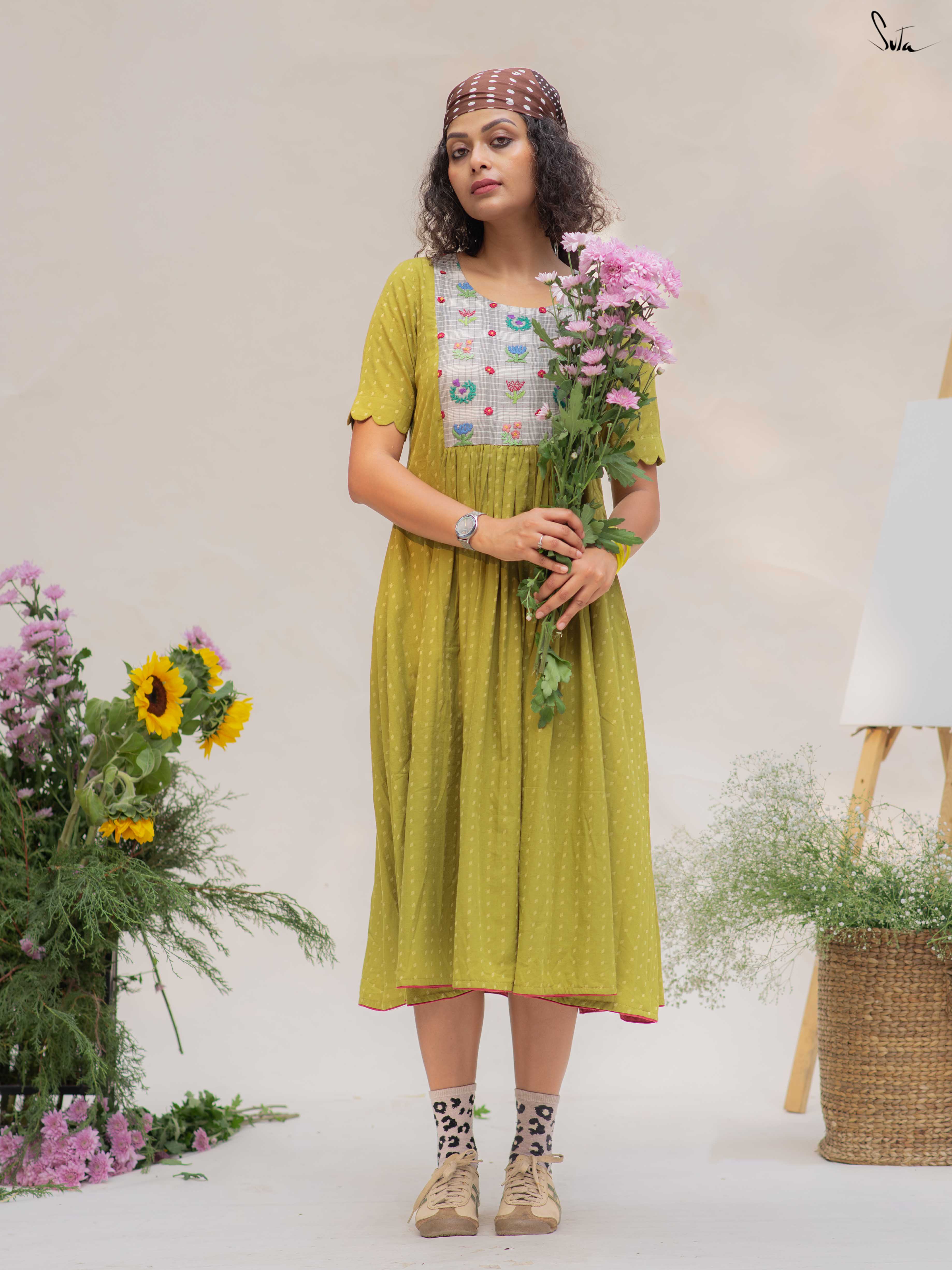 Jhora Pata (Dress)
