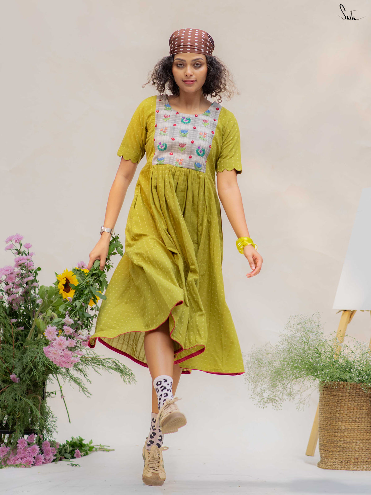 Jhora Pata (Dress)