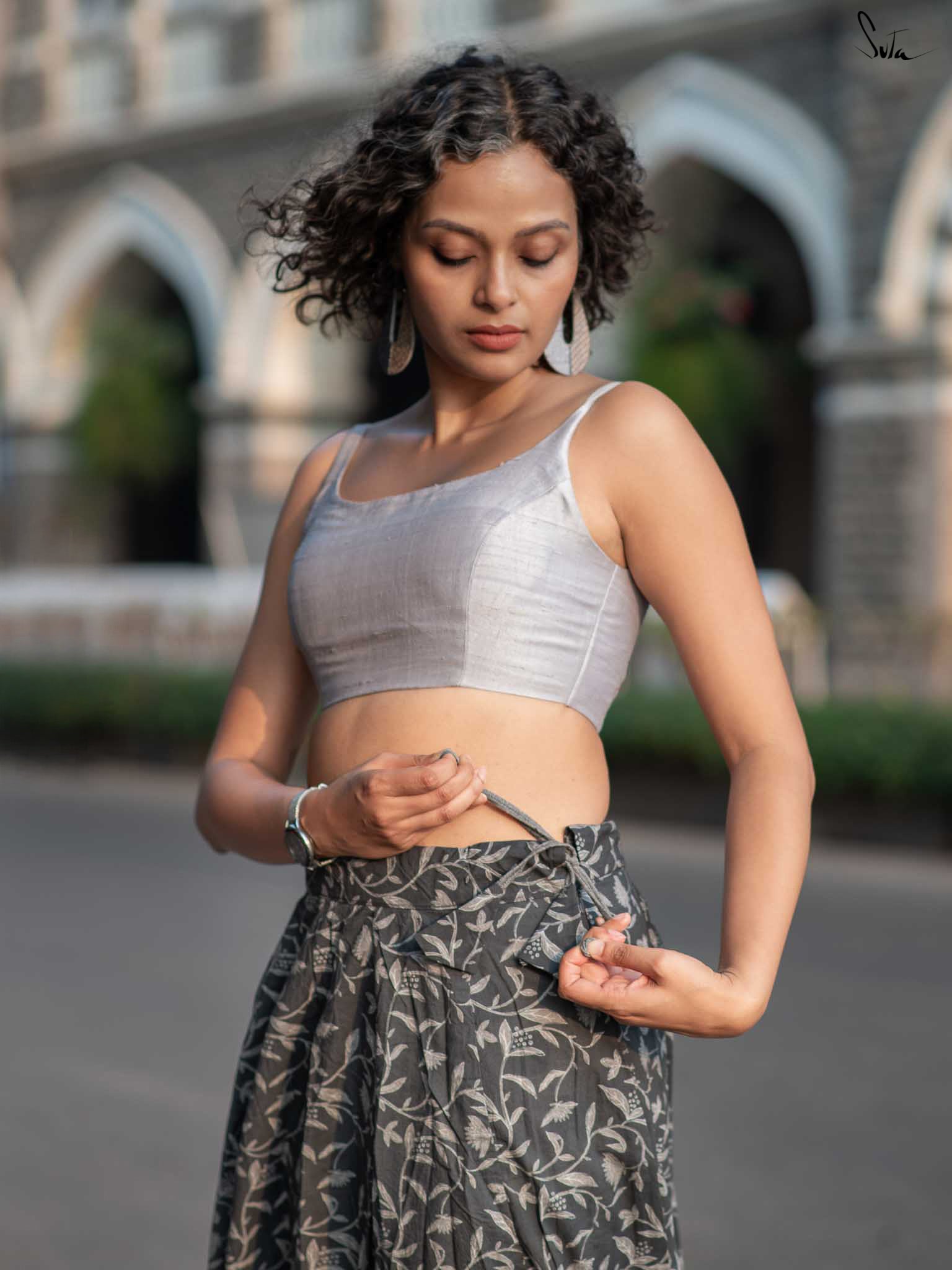 Leheron Ki Tufaani (Underskirt)