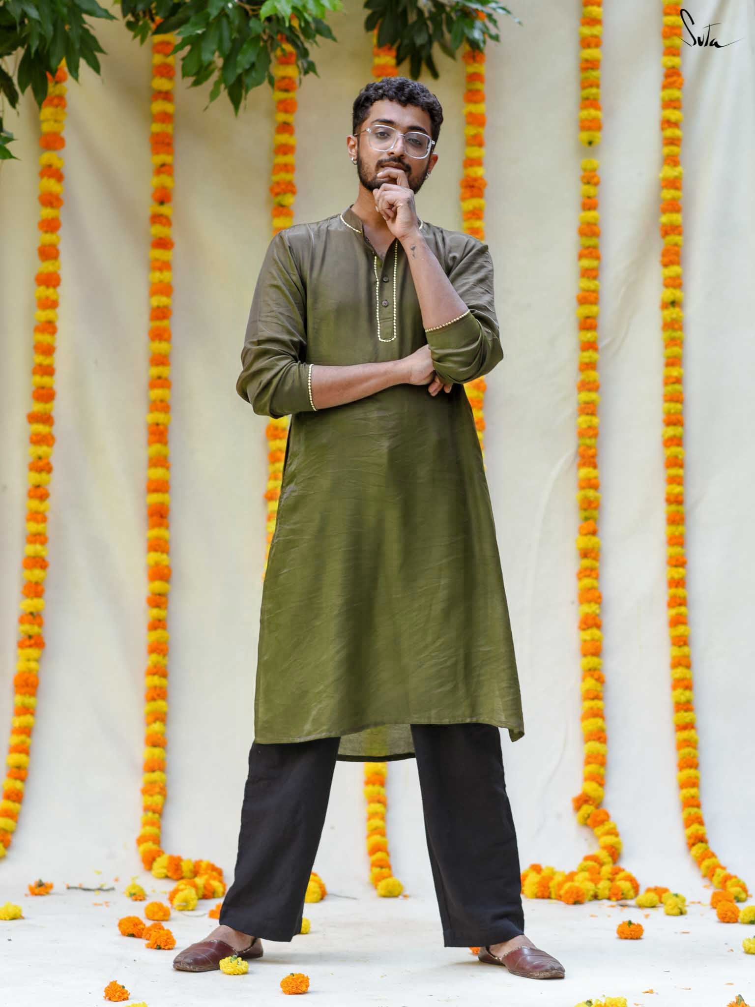 Henna Sa Gehra (Kurta)