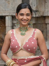 Gulabi Noor