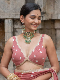 Gulabi Noor