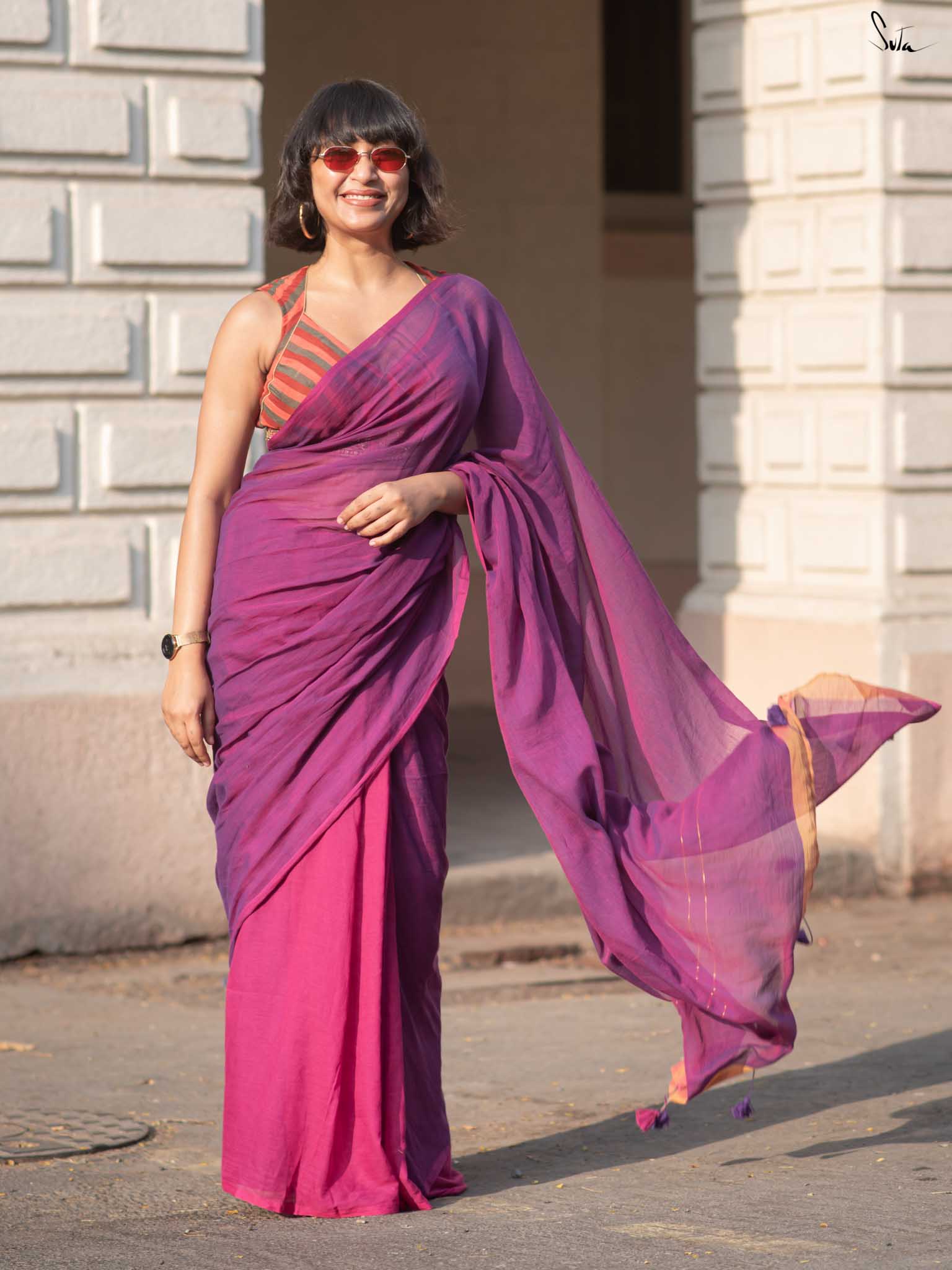 Dancing Dhoop