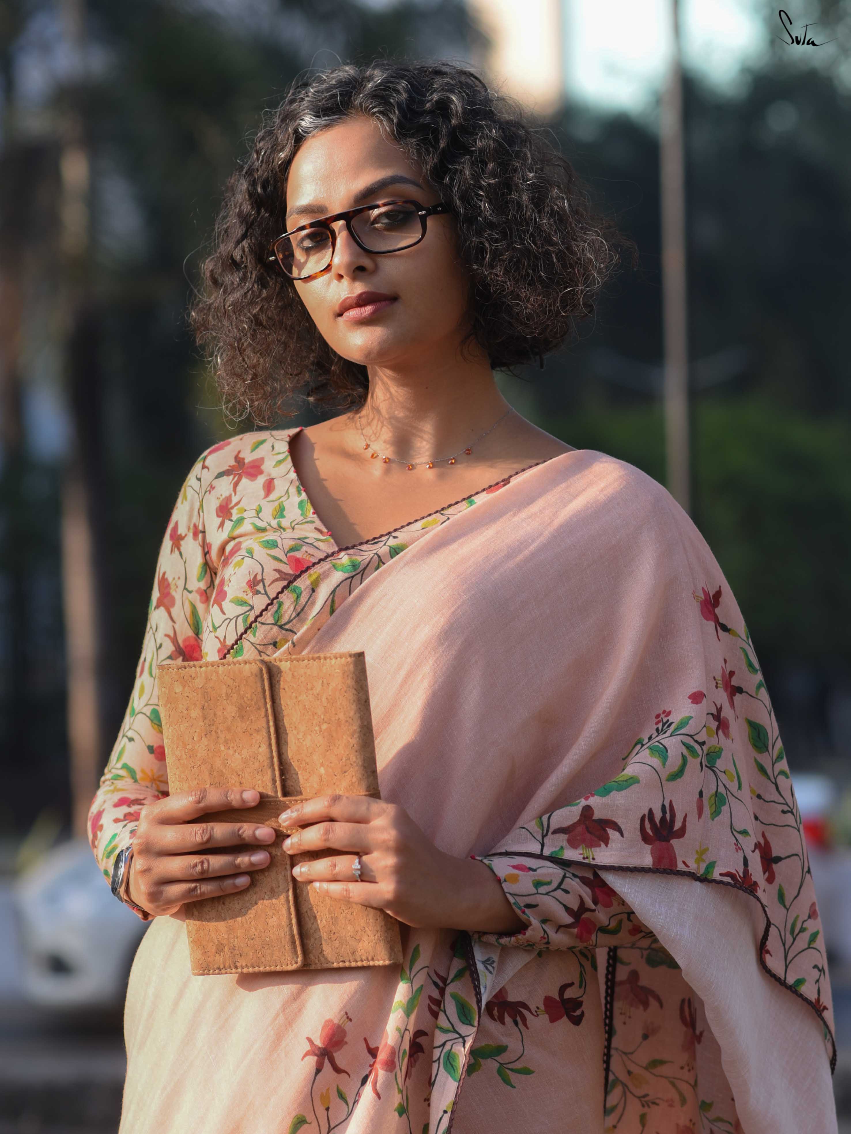 Cinnamon Fuchsia Fiza