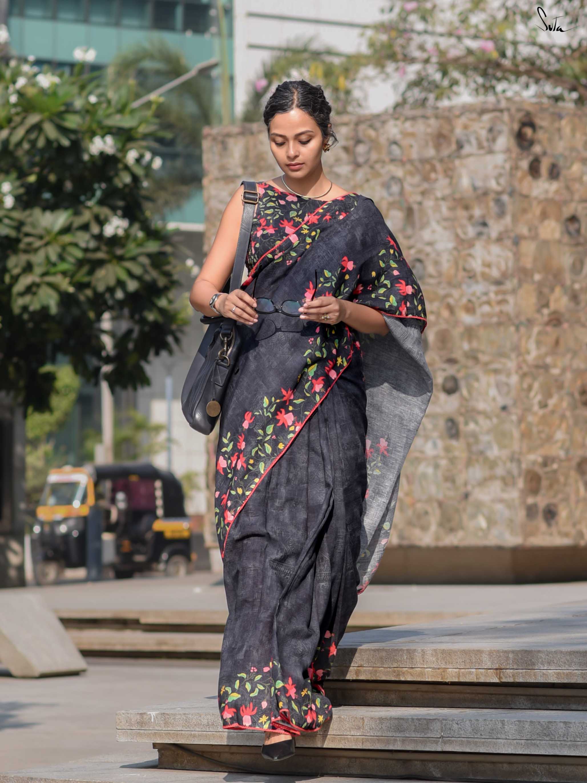 Black Fuchsia Fiza
