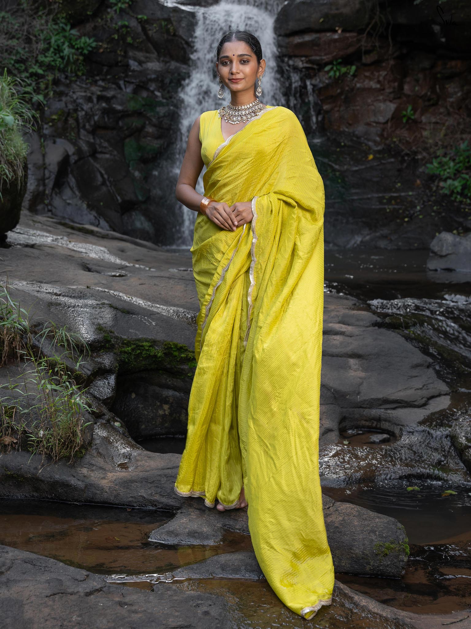 Fine Line Rekha