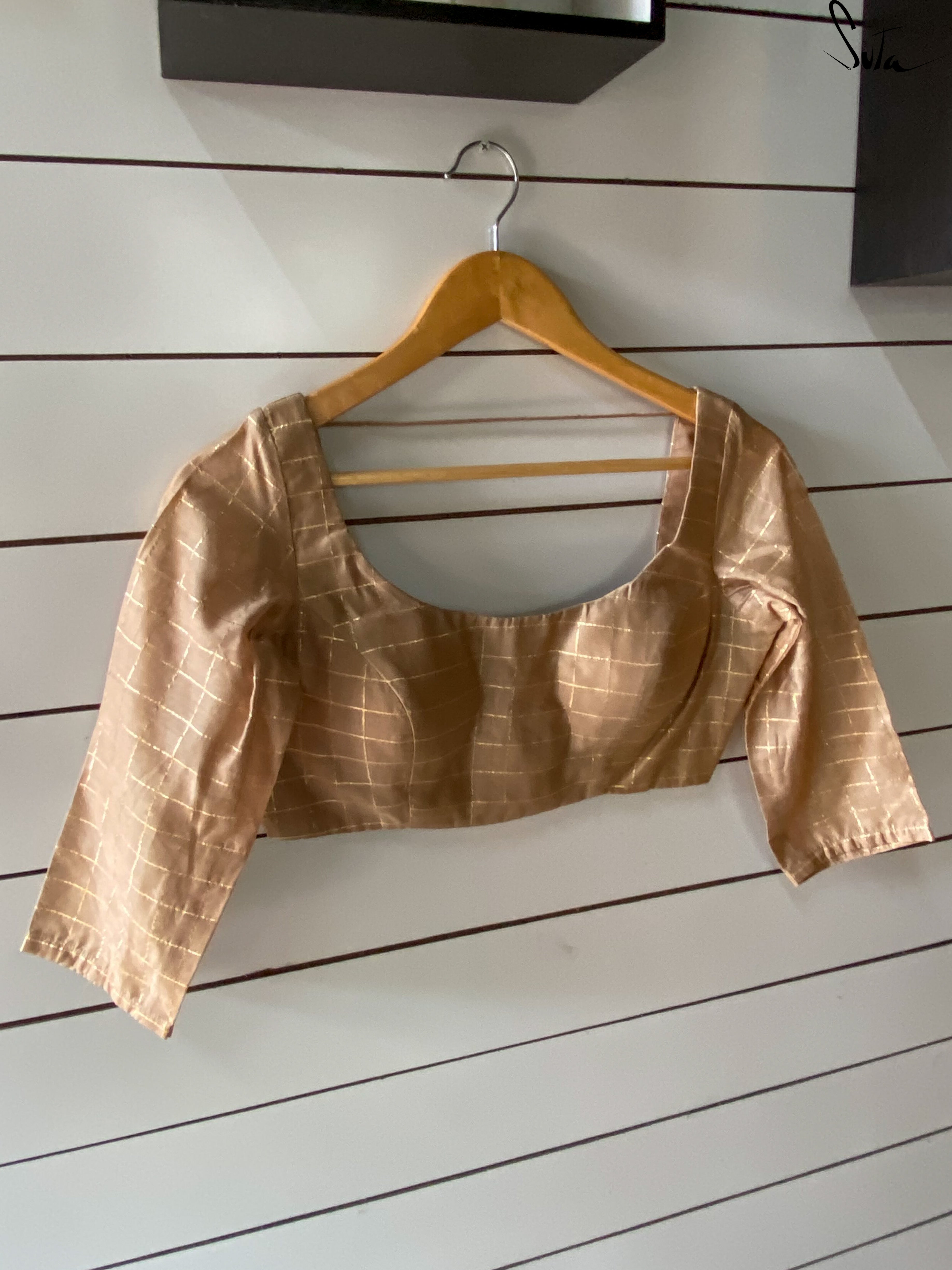 Gold Goyna