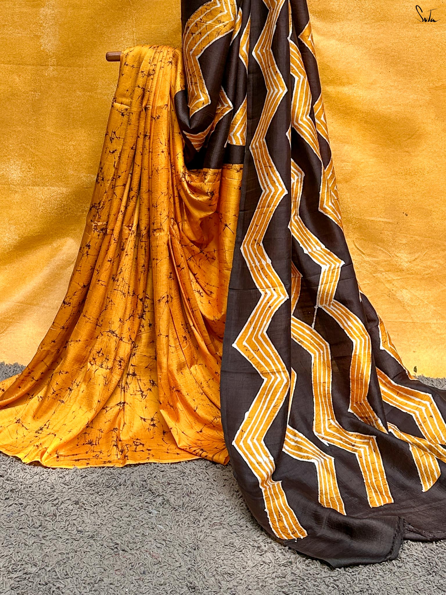 Golpo Batik (Hand Painted Batik Silk Saree)