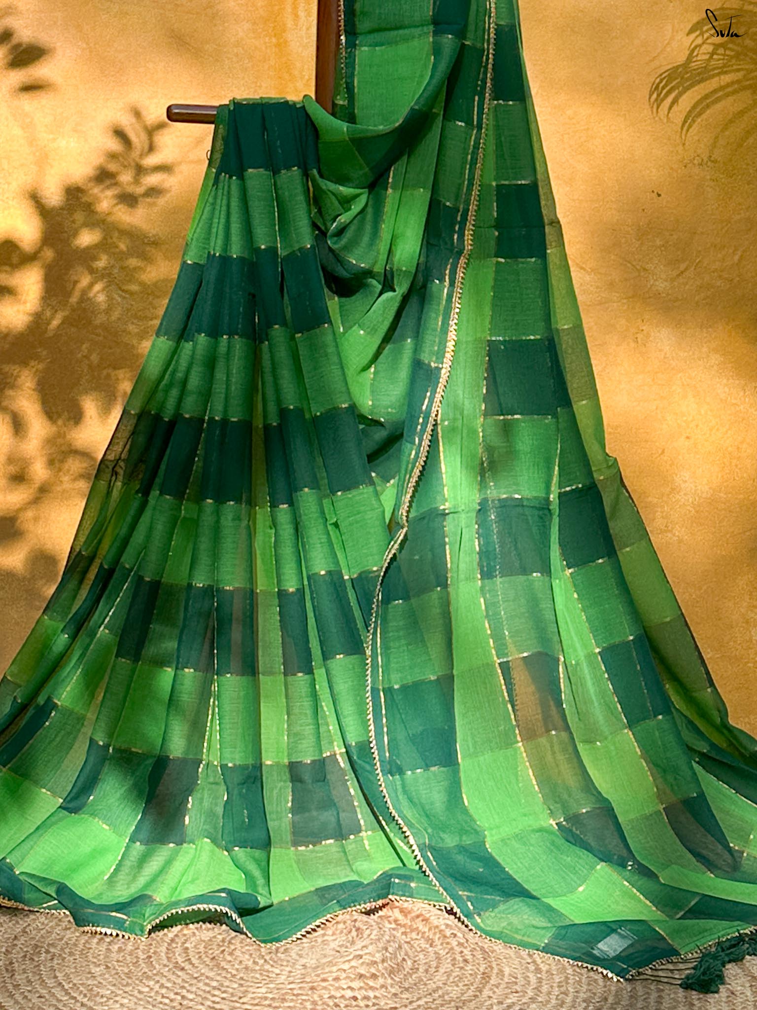Green Zari Glow
