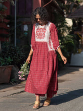 Gulabi Ghar