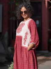 Gulabi Ghar