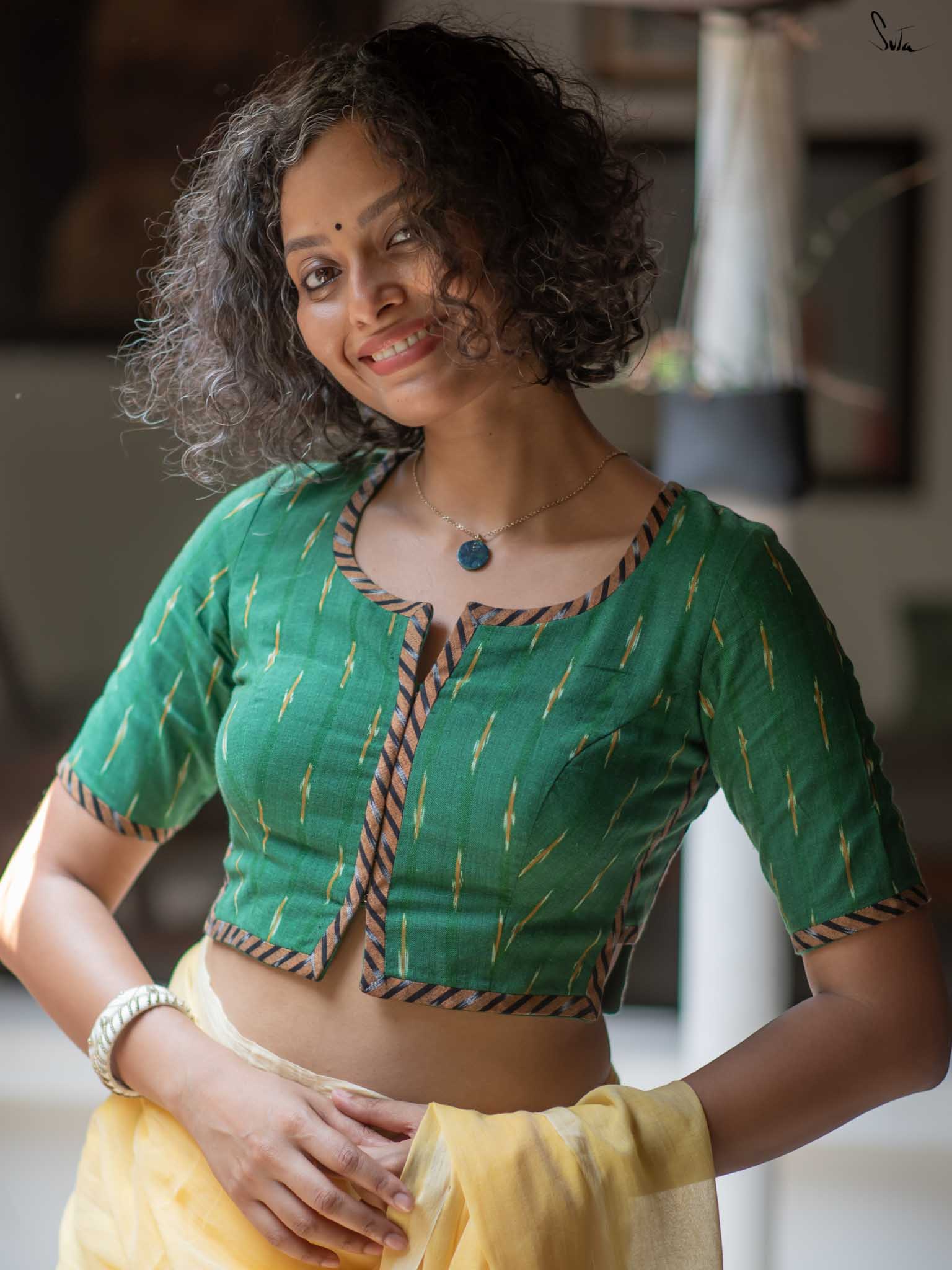 Hari Mirch