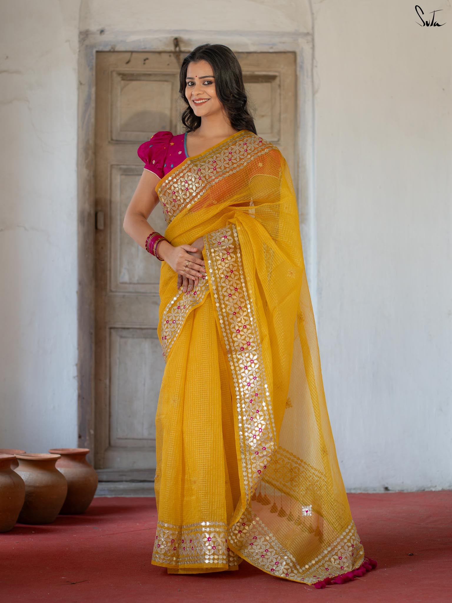 Holud Pakhi