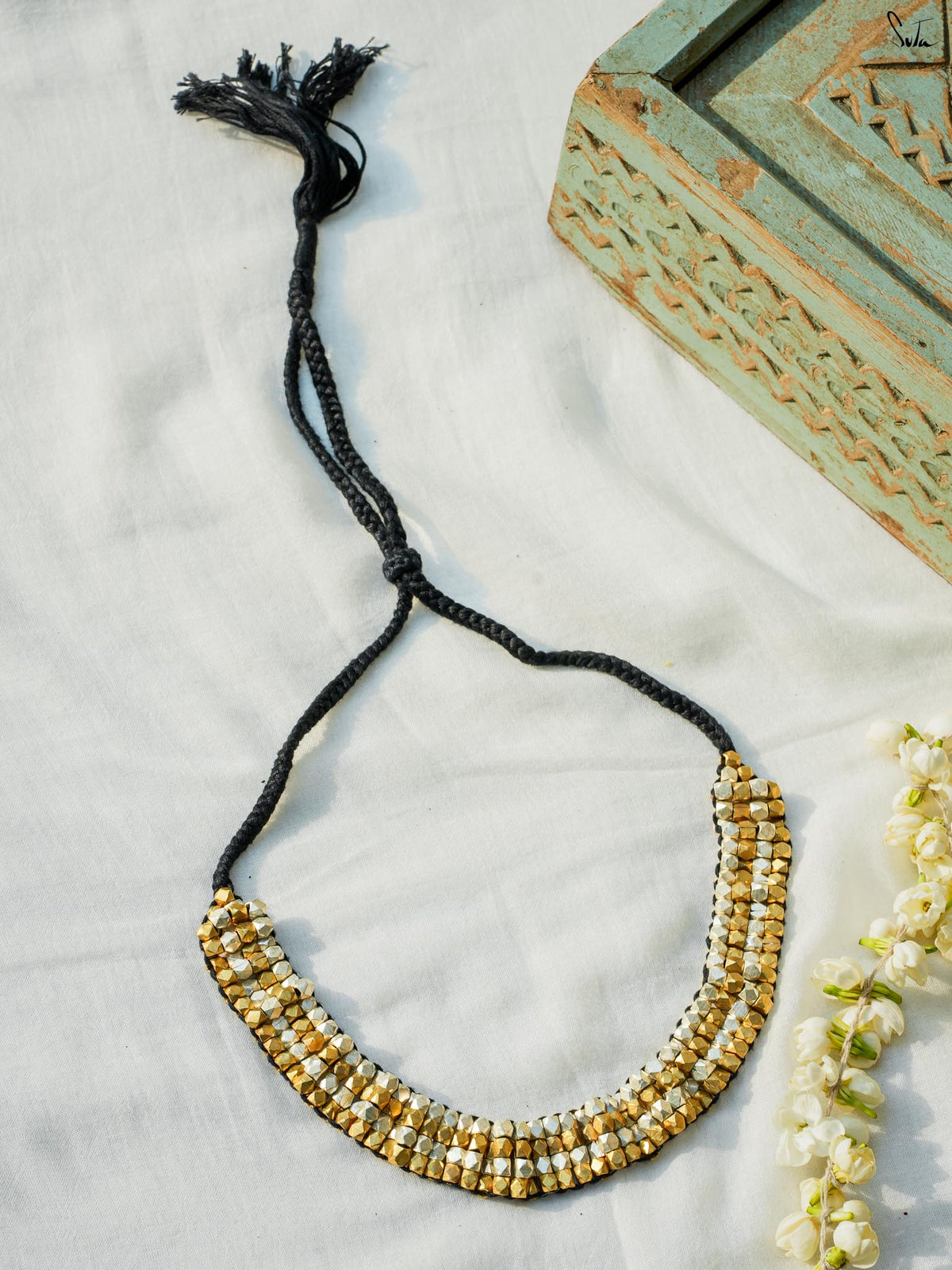 Ila (Handcrafted Dhokra Brass Neckpiece)