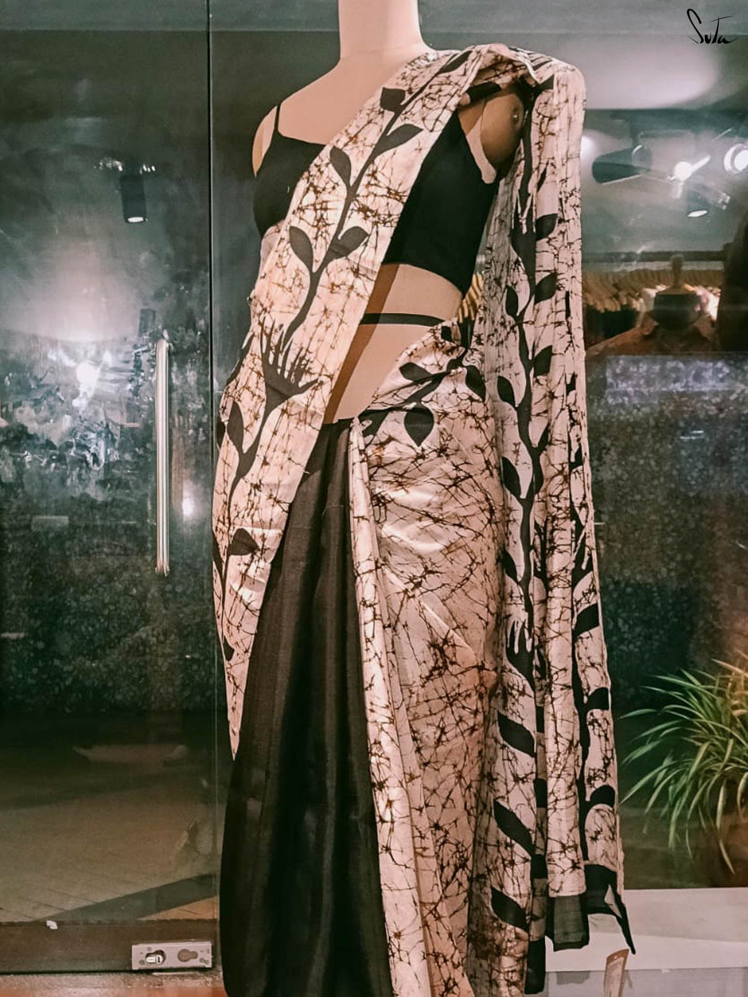 Laal Vriksha