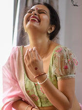 Mishti Shobuj Goyna