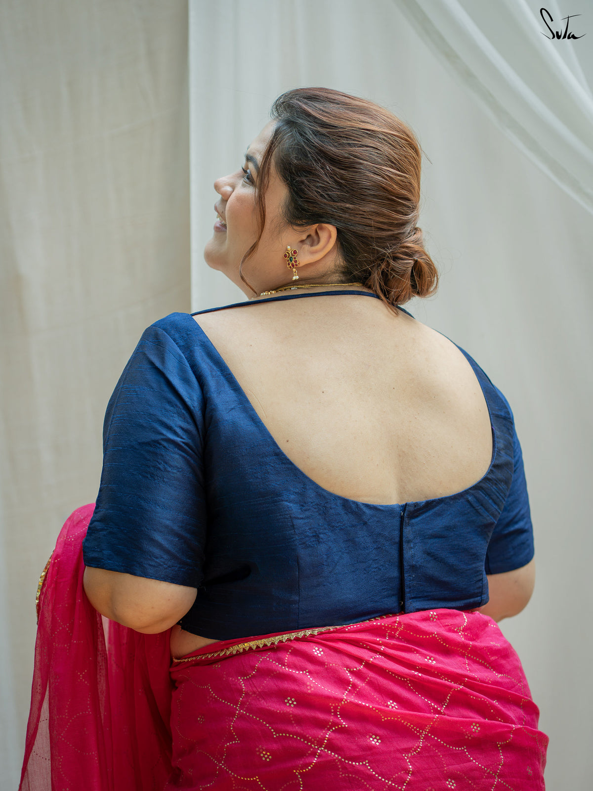Neela Rozana