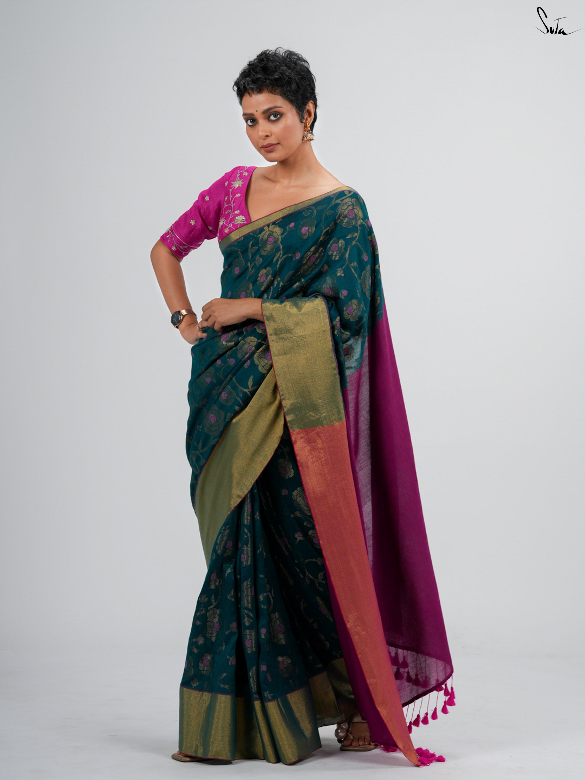 Nila Alpana Saree