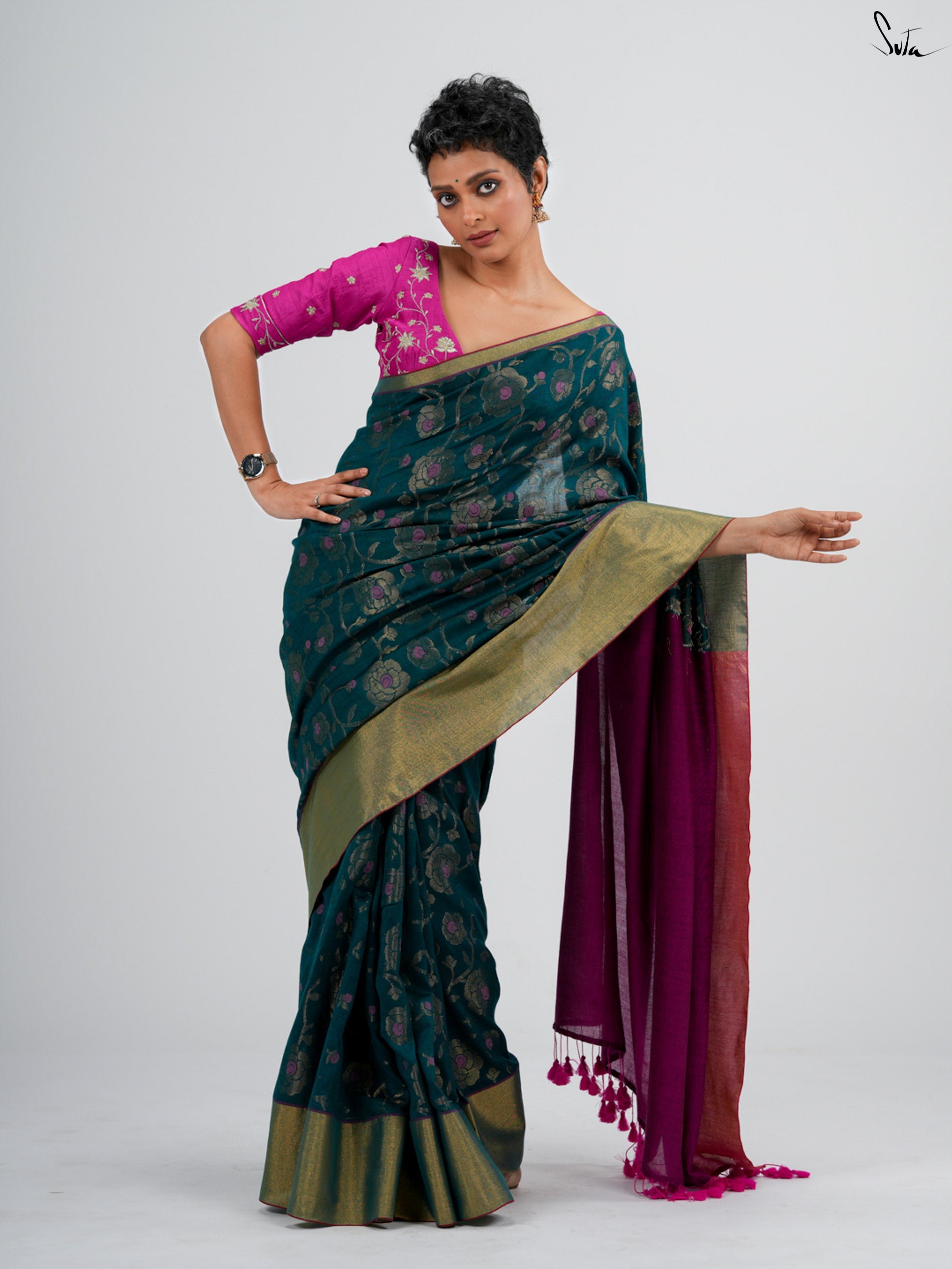 Nila Alpana Saree