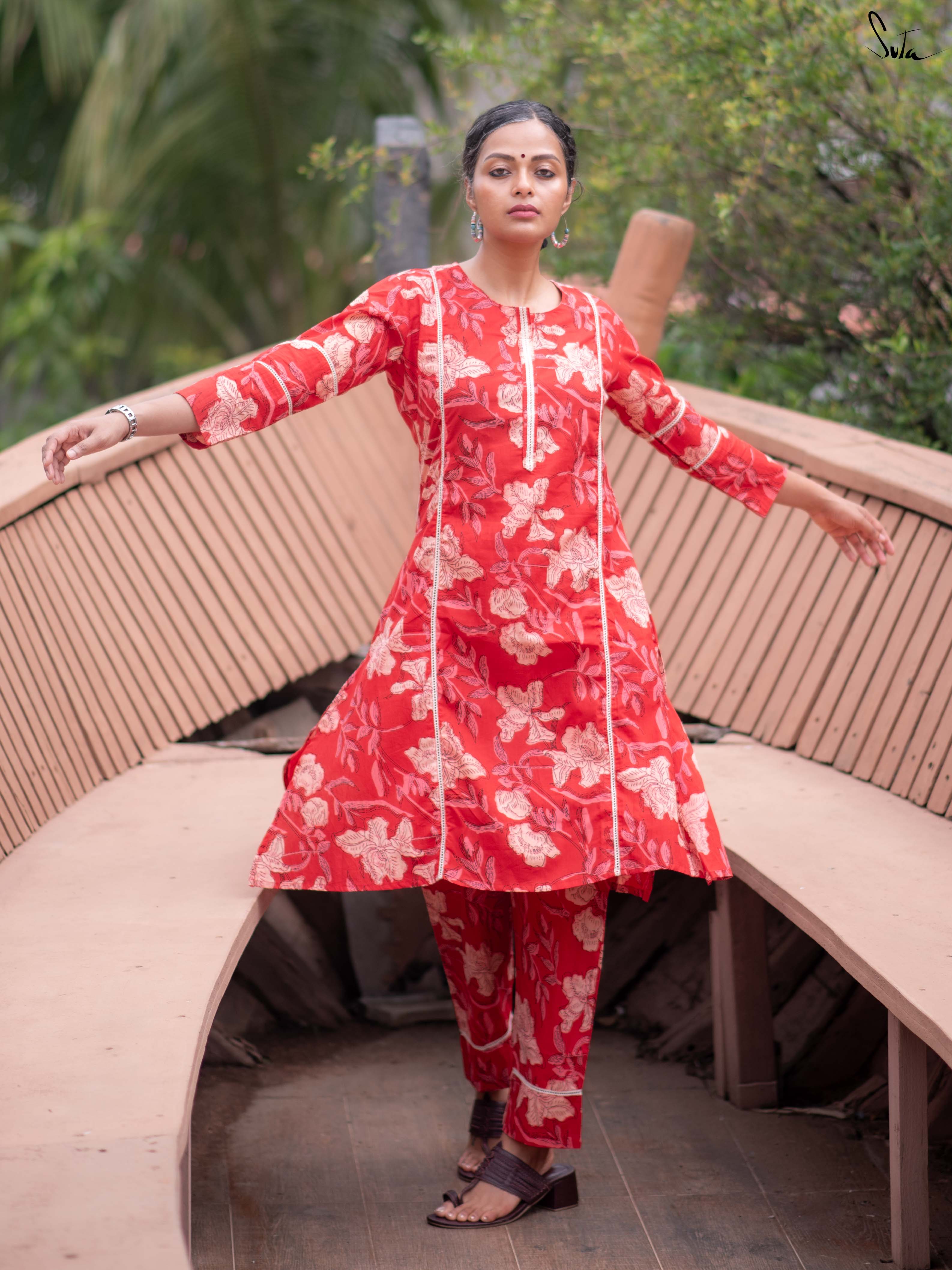 Suta Red Cotton Kurta Set